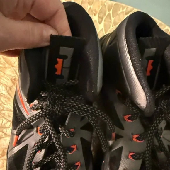 Nike LeBron 10 Lava Size 8.5 - Picture 12 of 13